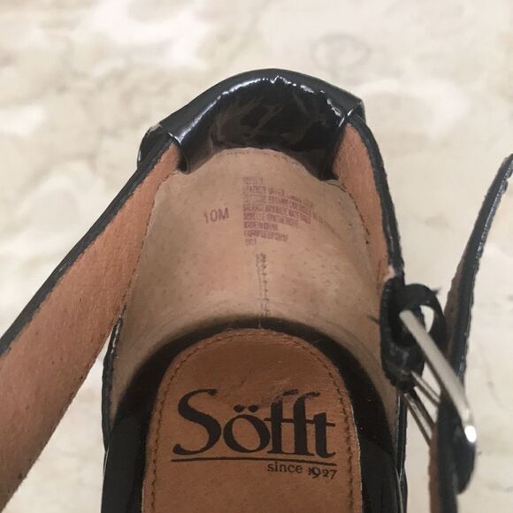 Söfft Solana Black Patent Leather Sandals - Picture 7 of 7